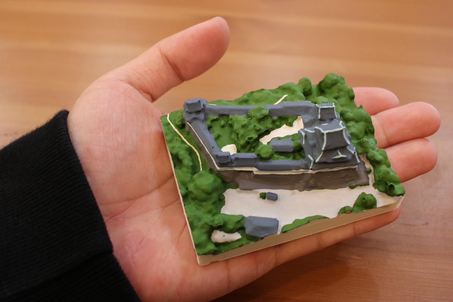 和歌山城の鳥瞰予想図のジオラマ作品-